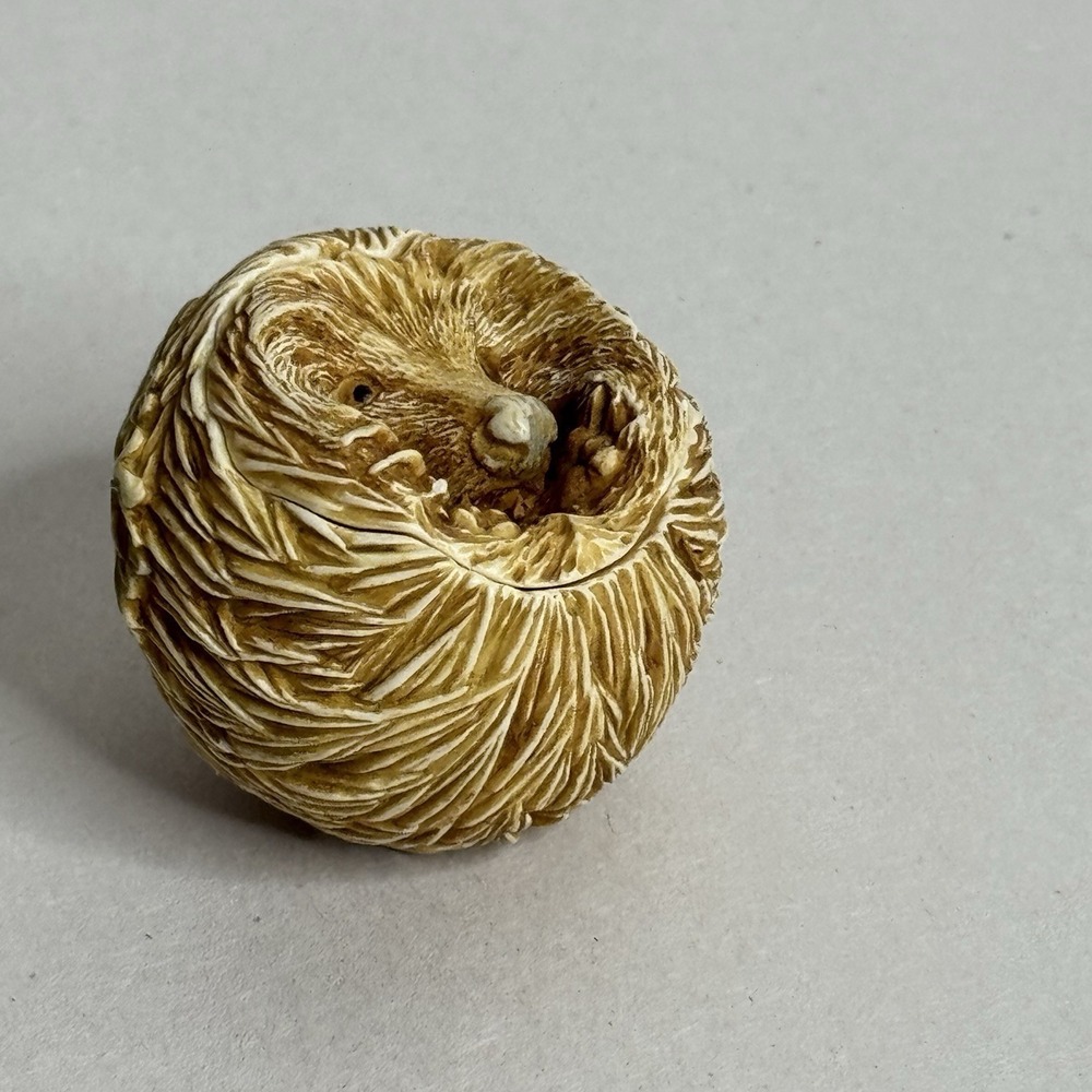 Harmony Kingdom Benny Hedgehog Made in UK Roly Poly Figurine Trinket No Box‎